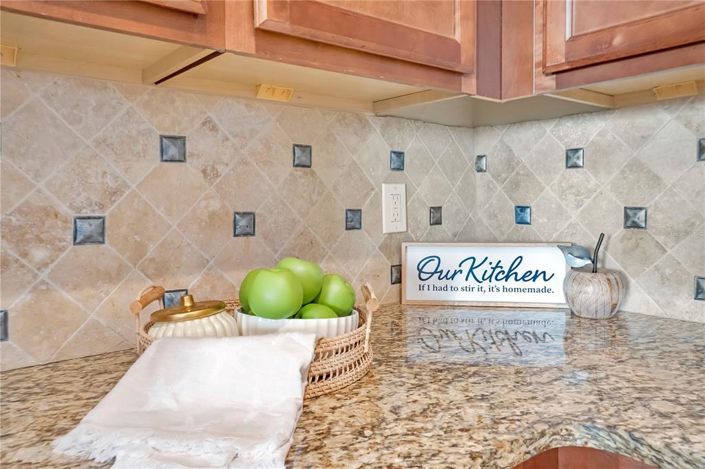 Image No.10-10 Bed Property for sale