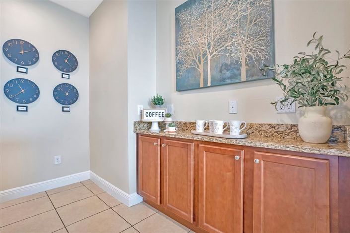 Image No.11-10 Bed Property for sale