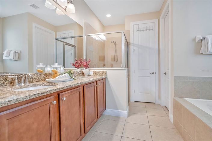 Image No.28-10 Bed Property for sale