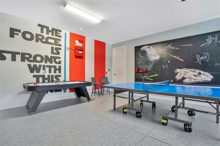 Image No.32-10 Bed Property for sale