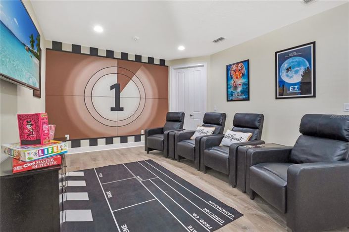 Image No.36-10 Bed Property for sale