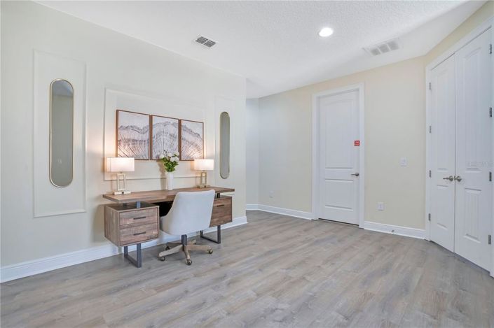 Image No.38-10 Bed Property for sale