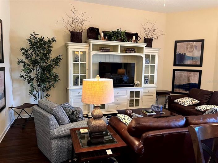 Image No.3-4 Bed Property for sale