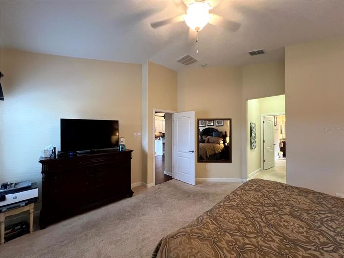 Image No.37-4 Bed Property for sale