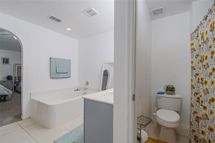 Image No.24-4 Bed Property for sale