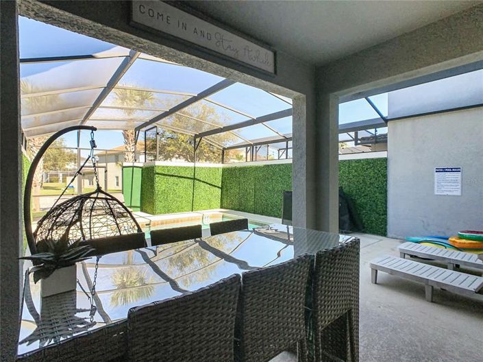 Image No.18-4 Bed Townhouse for sale