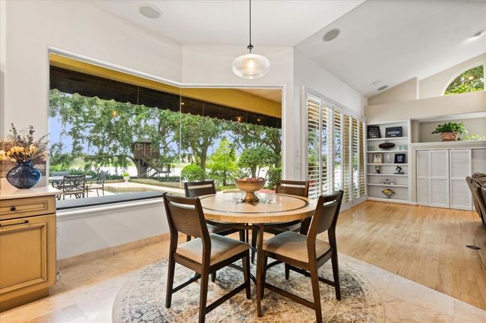 Image No.13-5 Bed Property for sale