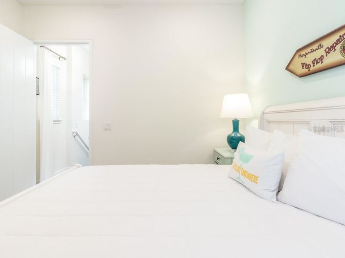 Image No.19-2 Bed Property for sale