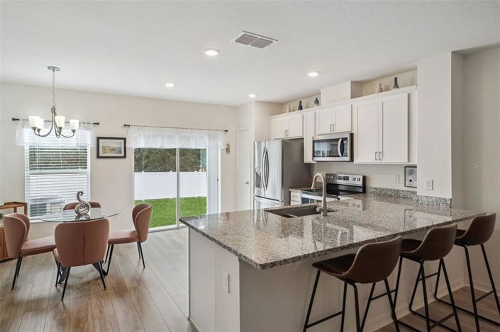 Image No.4-3 Bed Townhouse for sale