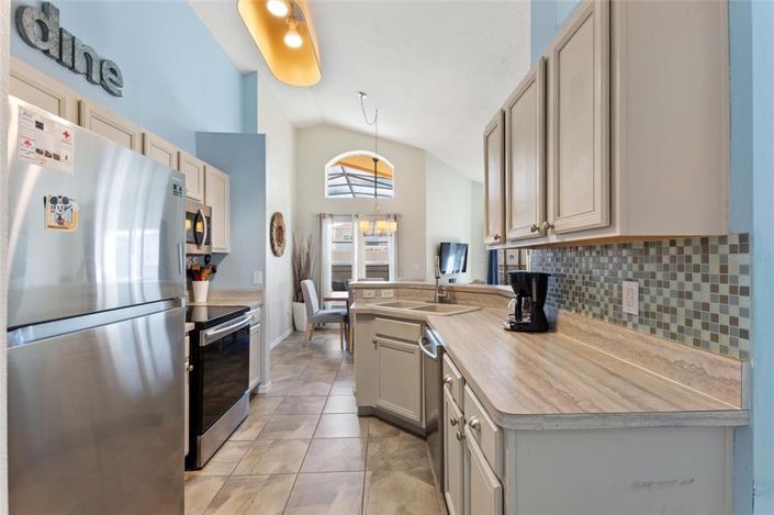 Image No.12-4 Bed Property for sale