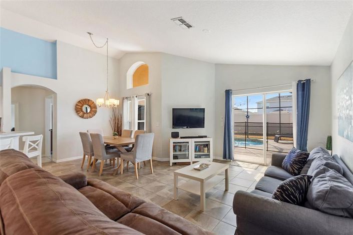 Image No.6-4 Bed Property for sale