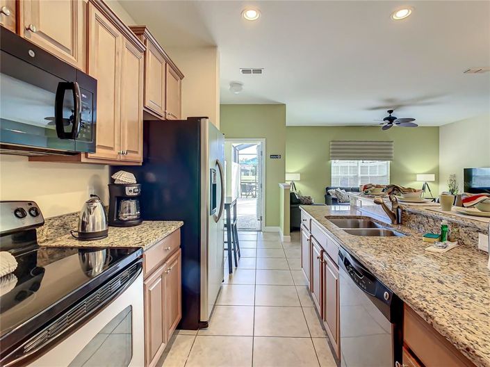 Image No.6-5 Bed Townhouse for sale