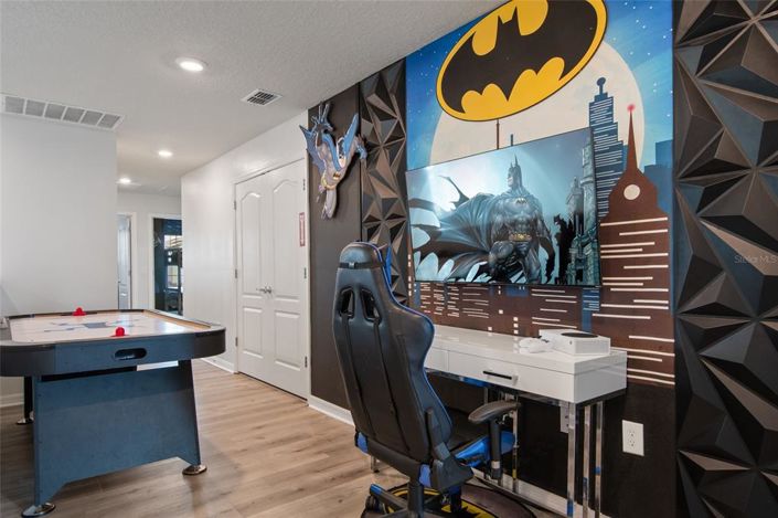 Image No.22-5 Bed Property for sale