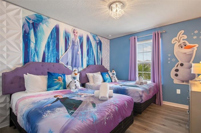 Image No.25-5 Bed Property for sale