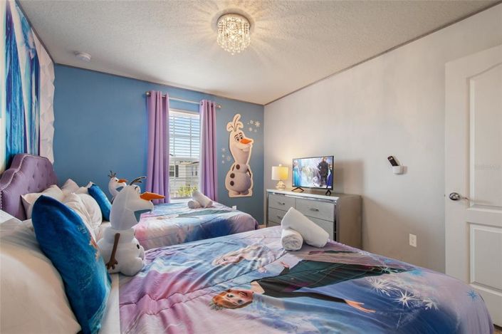 Image No.27-5 Bed Property for sale