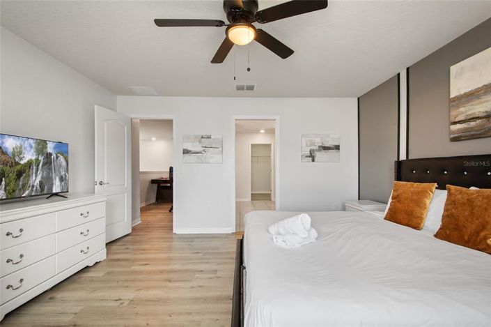 Image No.41-5 Bed Property for sale