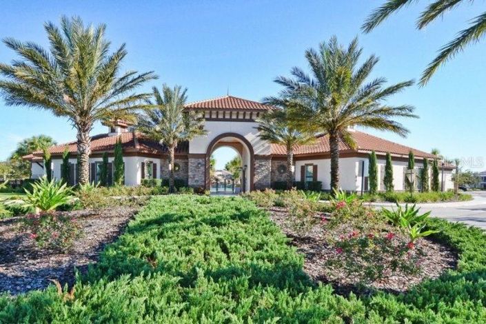 Image No.58-5 Bed Property for sale