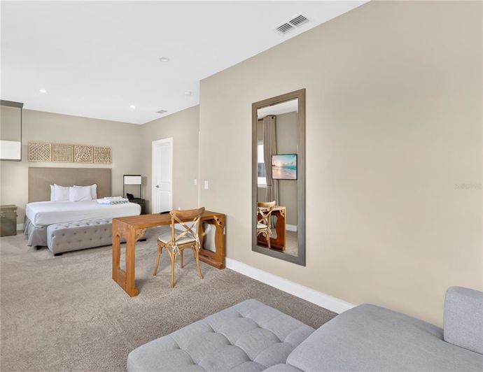 Image No.14-4 Bed Townhouse for sale