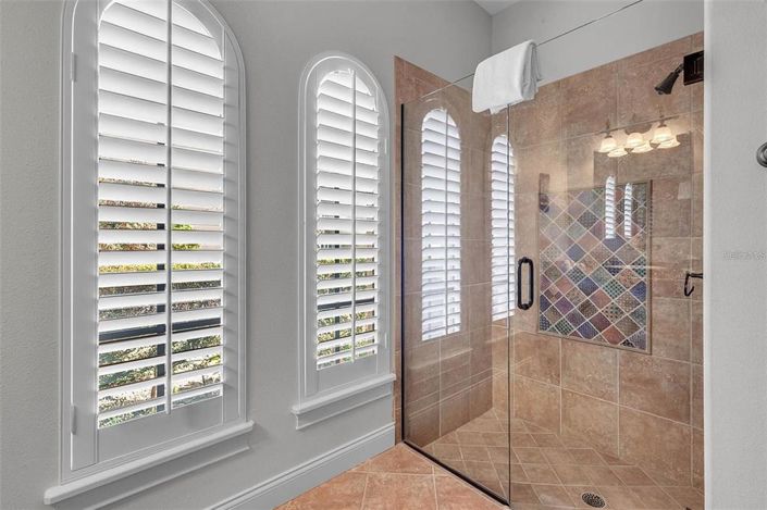 Image No.31-5 Bed Property for sale