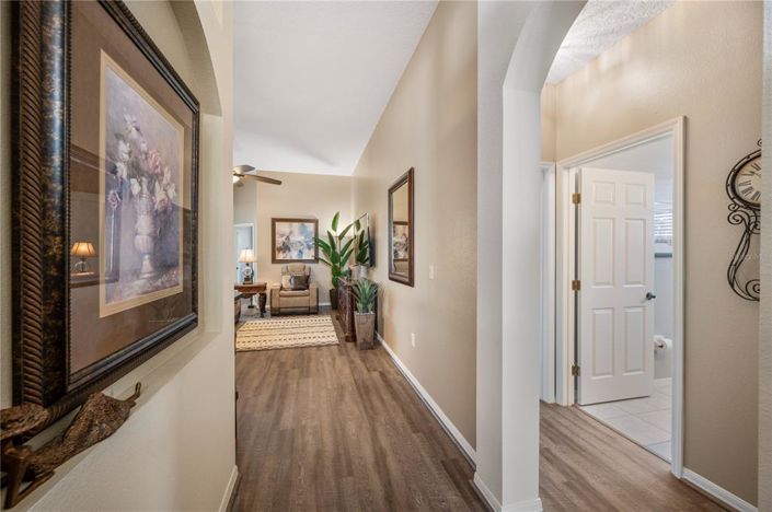 Image No.5-4 Bed Property for sale