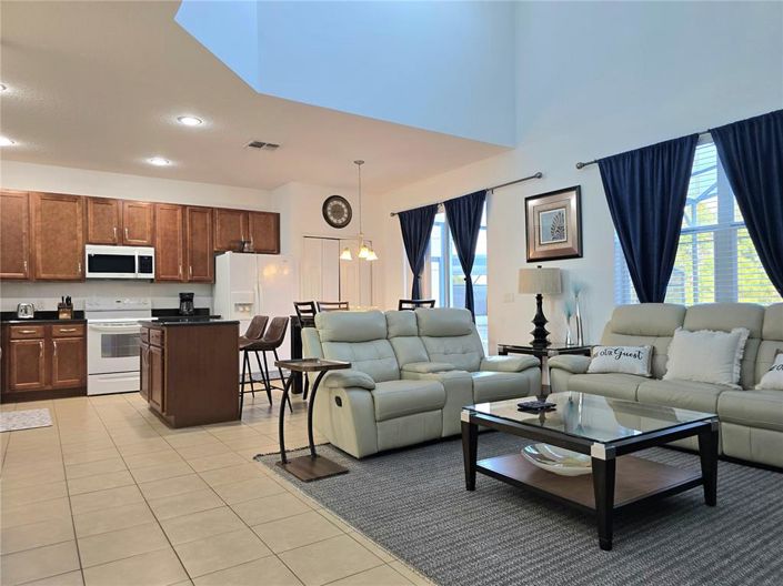 Image No.20-6 Bed Property for sale