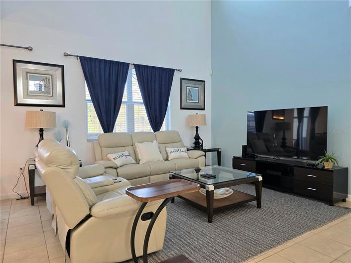 Image No.21-6 Bed Property for sale