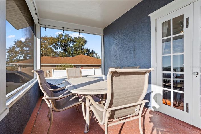 Image No.31-6 Bed Property for sale