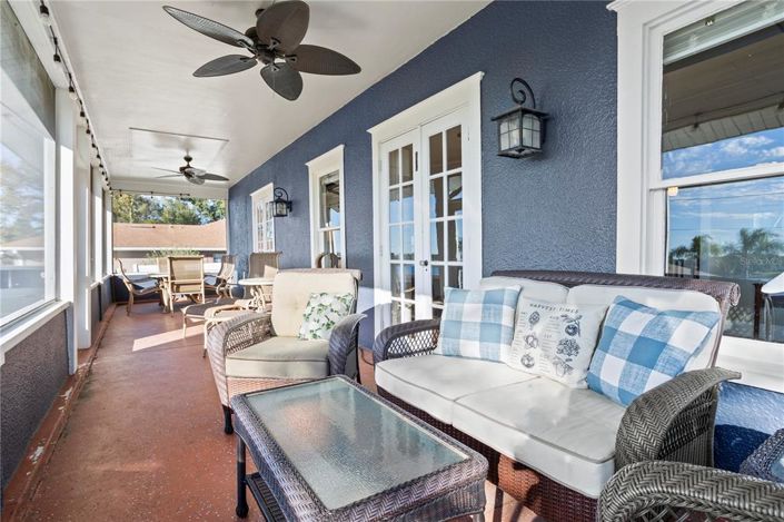 Image No.34-6 Bed Property for sale