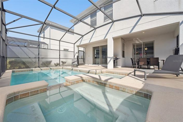 Image No.30-6 Bed Property for sale