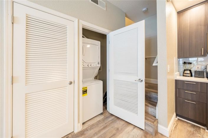 Image No.6-3 Bed Townhouse for sale