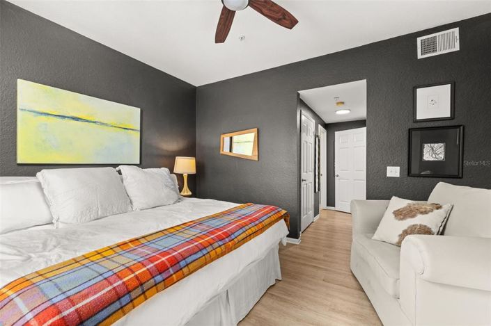 Image No.16-2 Bed Property for sale