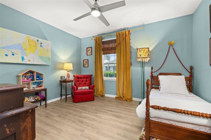 Image No.17-2 Bed Property for sale