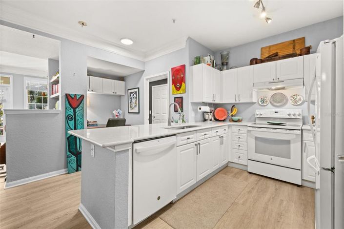 Image No.5-2 Bed Property for sale