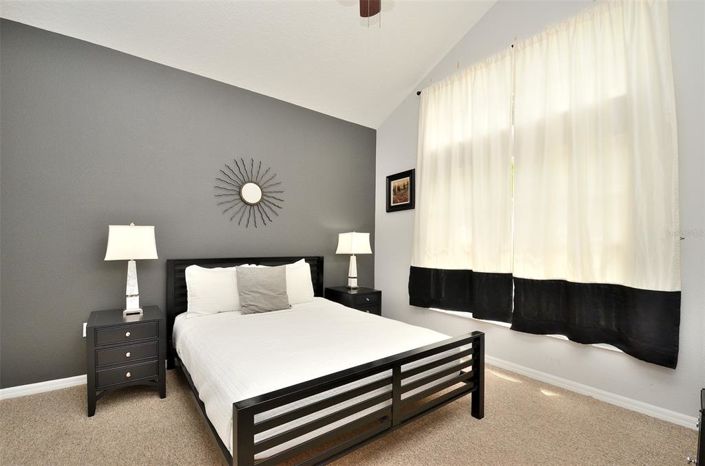 Image No.13-6 Bed Property for sale