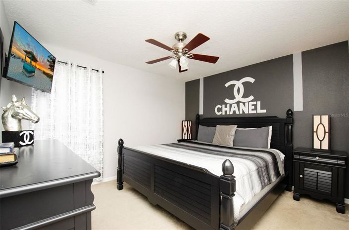 Image No.21-6 Bed Property for sale