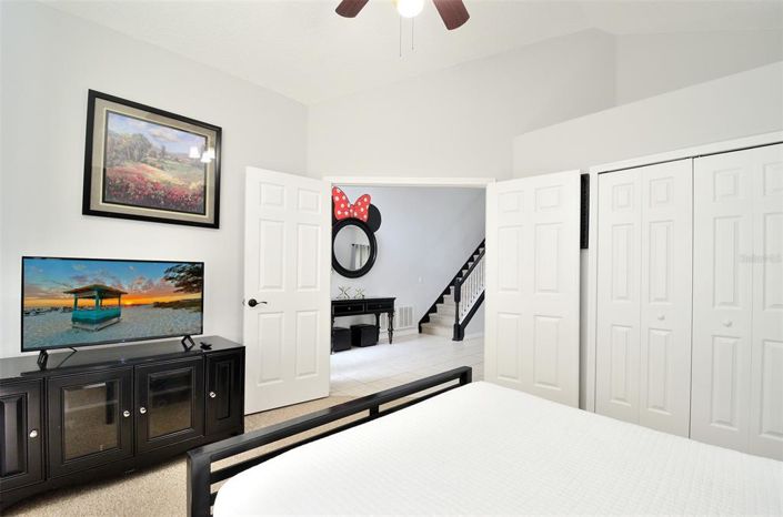 Image No.6-6 Bed Property for sale