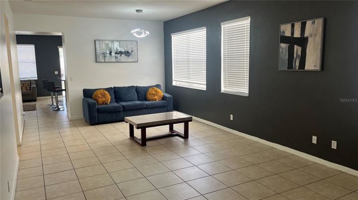 Image No.3-Propriété de 4 chambres à vendre à Davenport