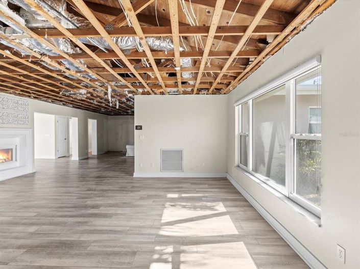 Image No.10-Propriété de 4 chambres à vendre à Clearwater