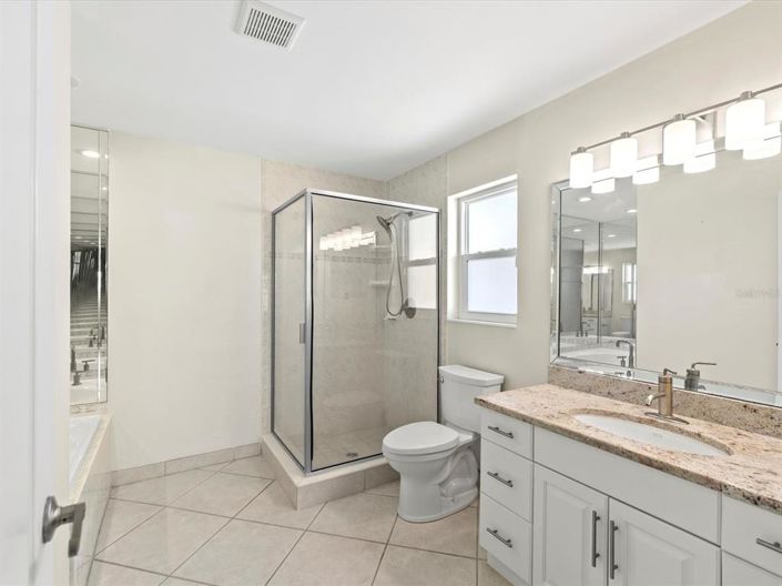 Image No.15-Propriété de 4 chambres à vendre à Clearwater