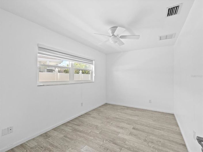 Image No.21-Propriété de 4 chambres à vendre à Clearwater