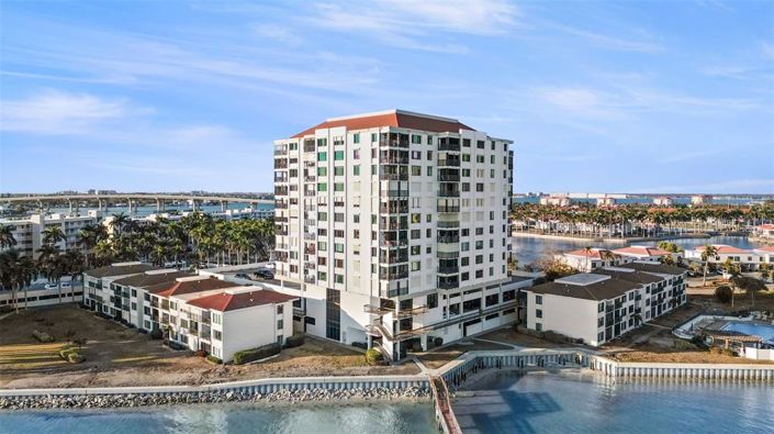 Image No.50-Propriété de 2 chambres à vendre à St. Petersburg