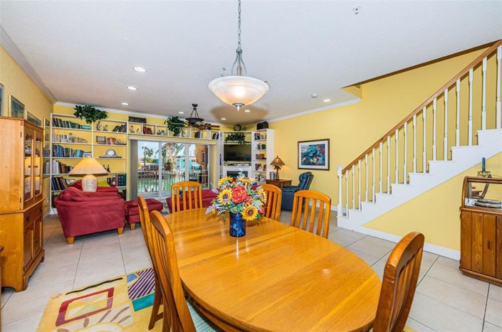 Image No.10-Propriété de 3 chambres à vendre à St. Petersburg