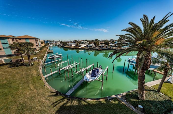 Image No.33-Propriété de 3 chambres à vendre à St. Petersburg
