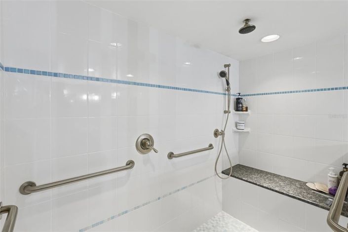 Image No.12-Propriété de 2 chambres à vendre à St. Pete Beach