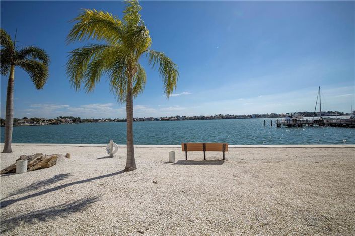 Image No.7-Propriété de 2 chambres à vendre à St. Petersburg