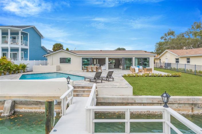 Image No.5-Propriété de 3 chambres à vendre à Treasure Island