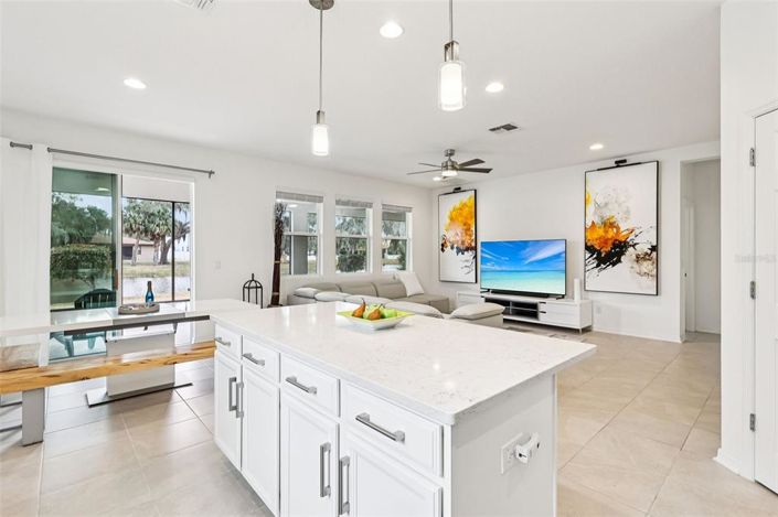 Image No.5-Propriété de 4 chambres à vendre à Kissimmee