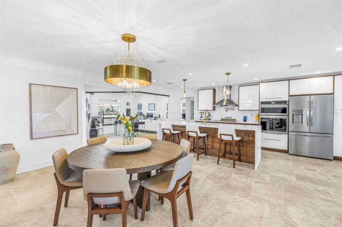 Image No.10-3 Bed Property for sale