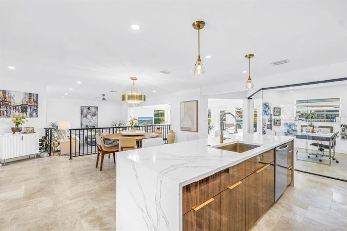 Image No.18-3 Bed Property for sale