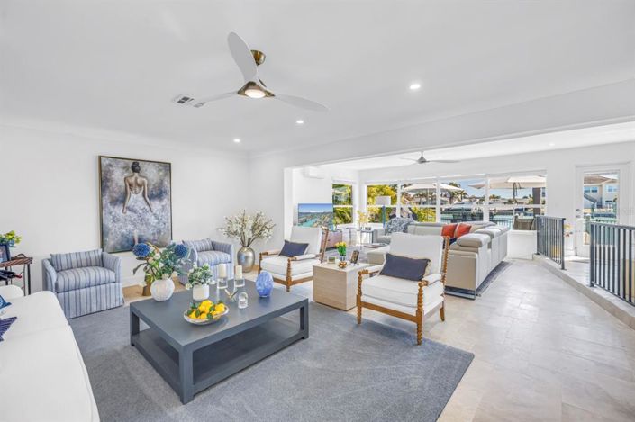 Image No.21-3 Bed Property for sale